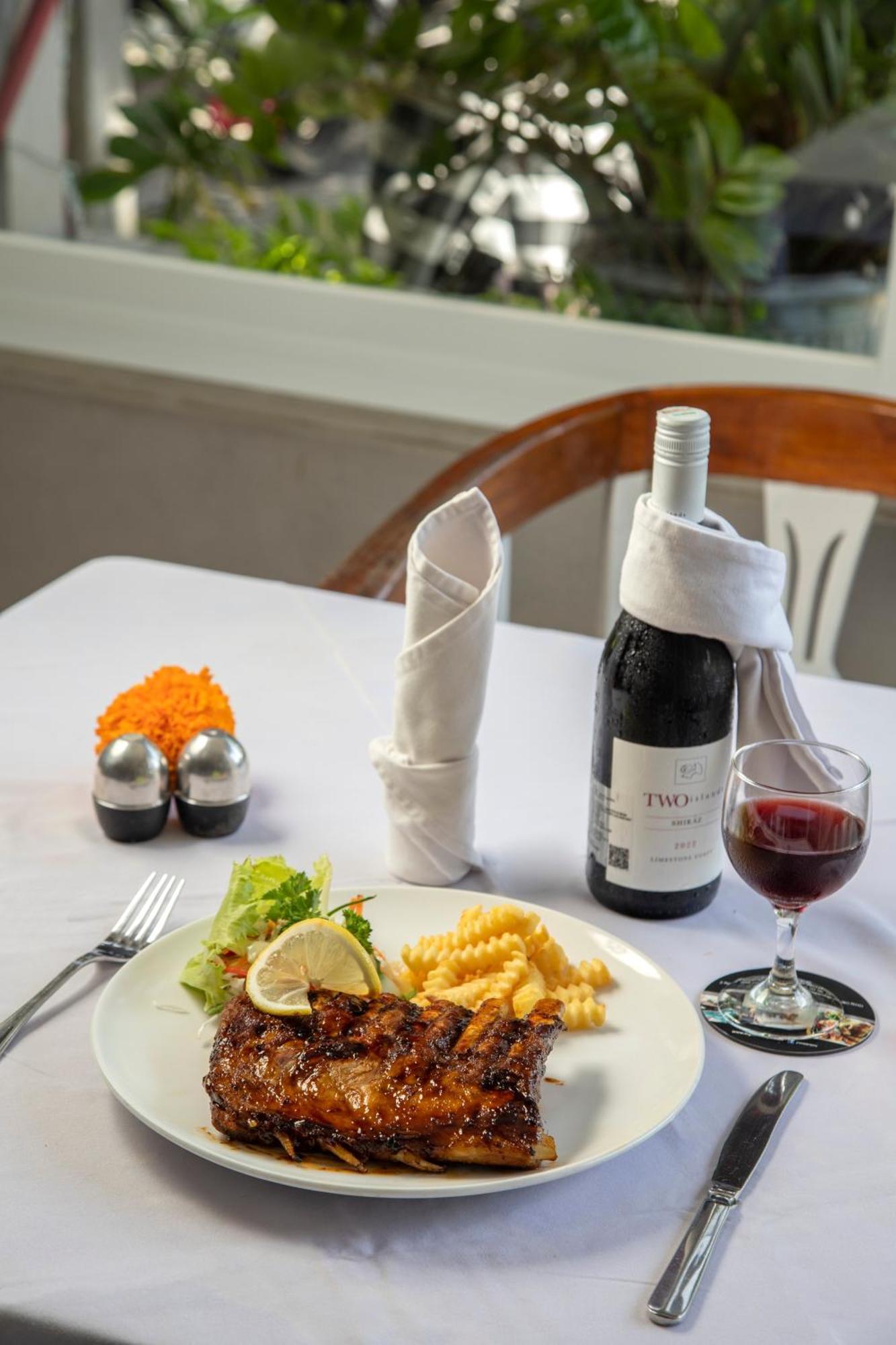 Legian Village Hotel - Chse Certified Εξωτερικό φωτογραφία